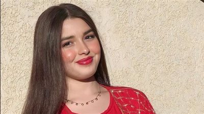 قلبي بنارها مغرم 
