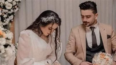 بعد ان انفصلنا بسنة بسبب مشاكل بينها وبيني والدتي جعلتني احضر حفل خطوبتها